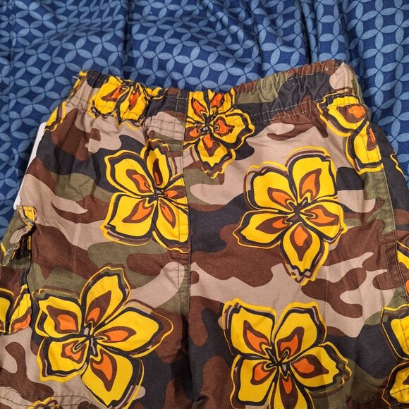 boys swim trunks camo 6-12 months - Picture 3 of 6
